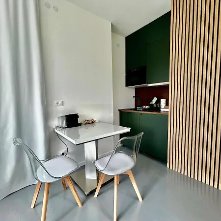 Elegante Monolocale Al Mare Апартаменти